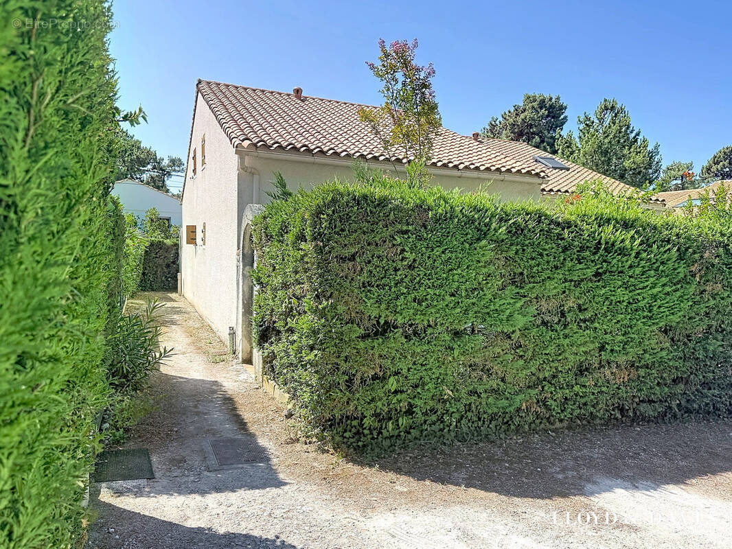 Maison à SAINT-GEORGES-DE-DIDONNE