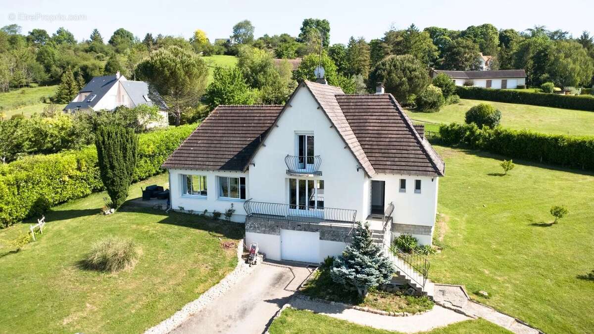 Maison à PACY-SUR-EURE