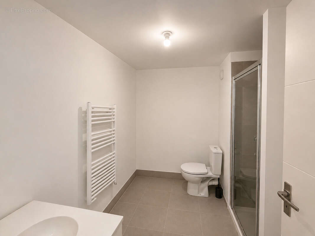 Appartement t2 parking et terrasse - photo 5