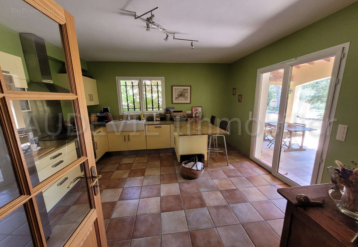 Maison à THEZAN-DES-CORBIERES