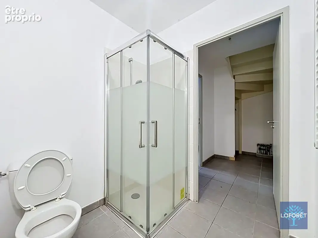 Type 3 en Duplex - avec grande terrasse de 26 m² + parking en sous-sol - photo 6