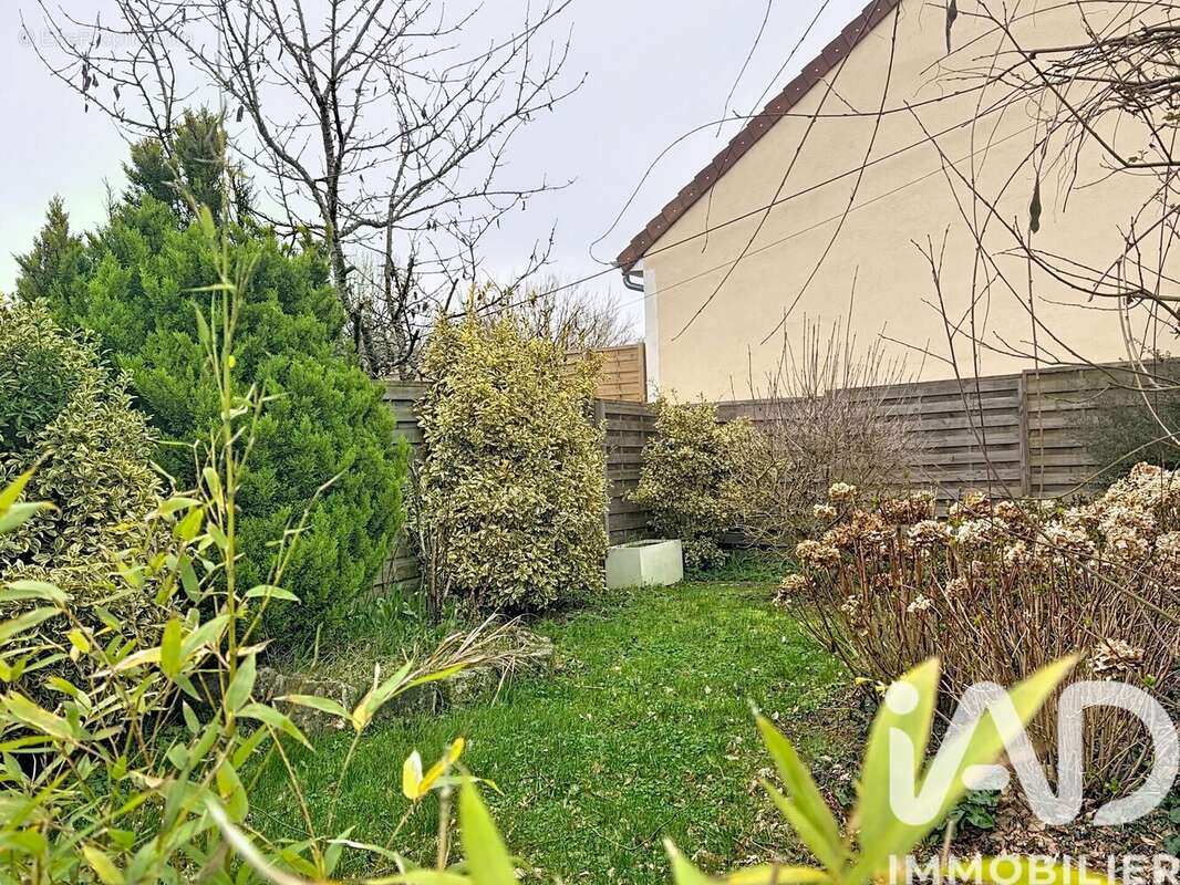 Maison 50 m² à Yermenonville  - photo 9
