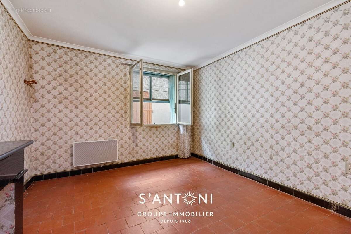 Maison à VILLENEUVE-LES-BEZIERS