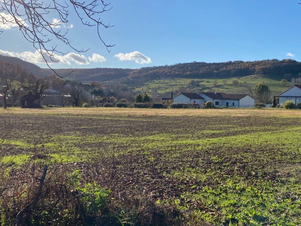 Terrain à SAINT-MEDARD-DE-PRESQUE