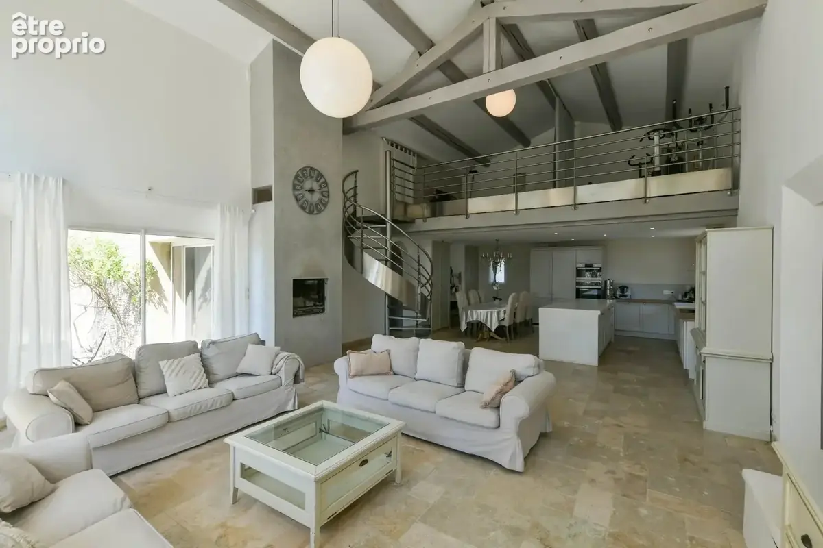 Propriété méridionale à 4.6 km d’Uzès avec piscine et spa - photo 6