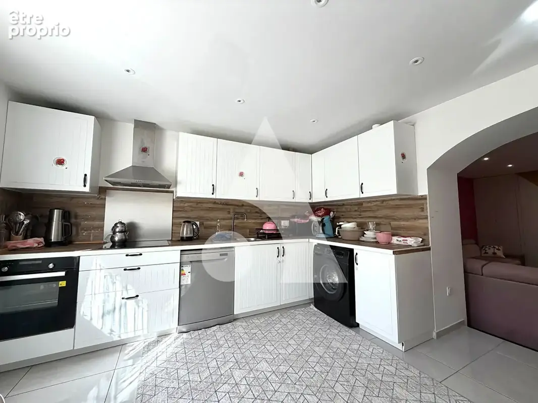 Bel immeuble de rapport de 150 m² composé de 3 appartements - photo 5