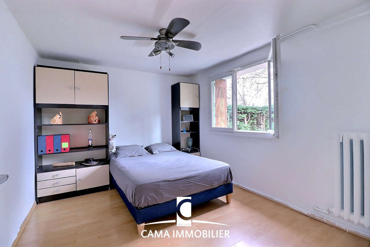 Maison à LES CLAYES-SOUS-BOIS