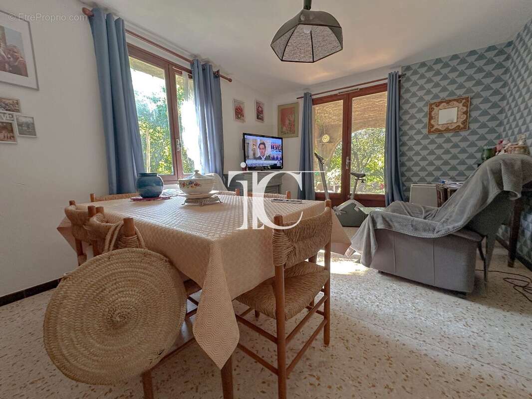 Maison à SAINT-AMBROIX