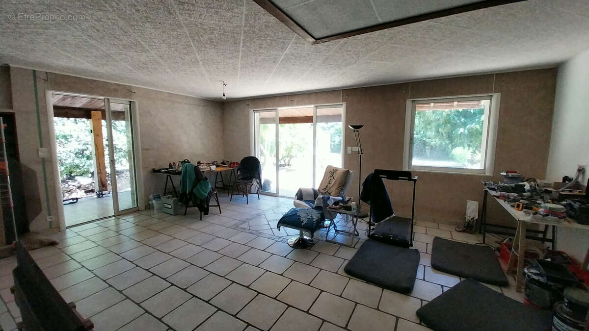 Maison à CARQUEIRANNE