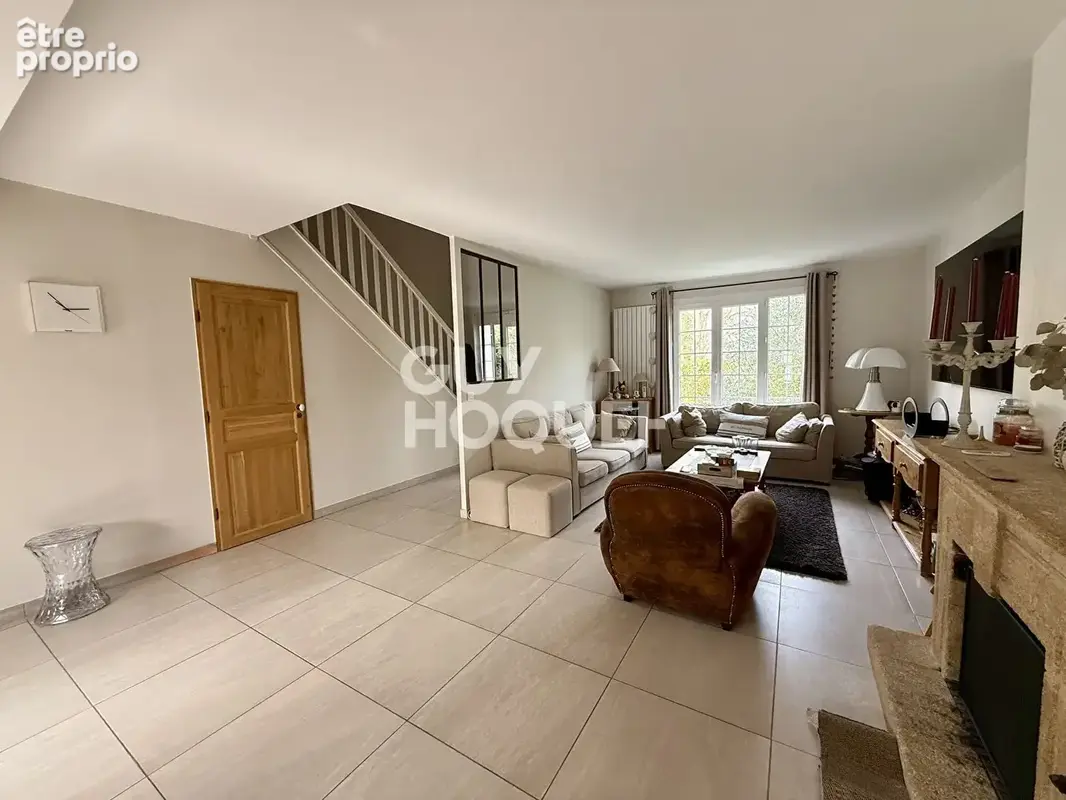 EPONE - Maison 4 Chambres 150 m2 Double Garage - photo 4