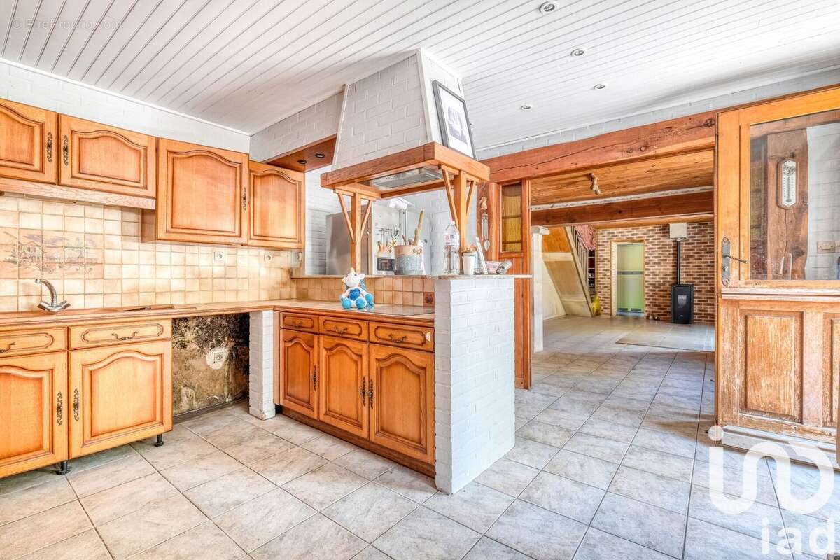 Photo 2 - Maison à BONNEUIL-EN-VALOIS