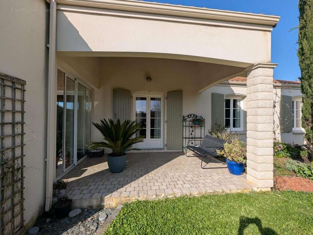 Photo 9 - Maison à VOUILLE