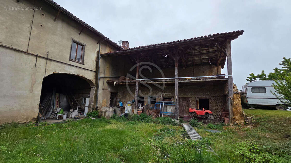 Maison à VIRIVILLE