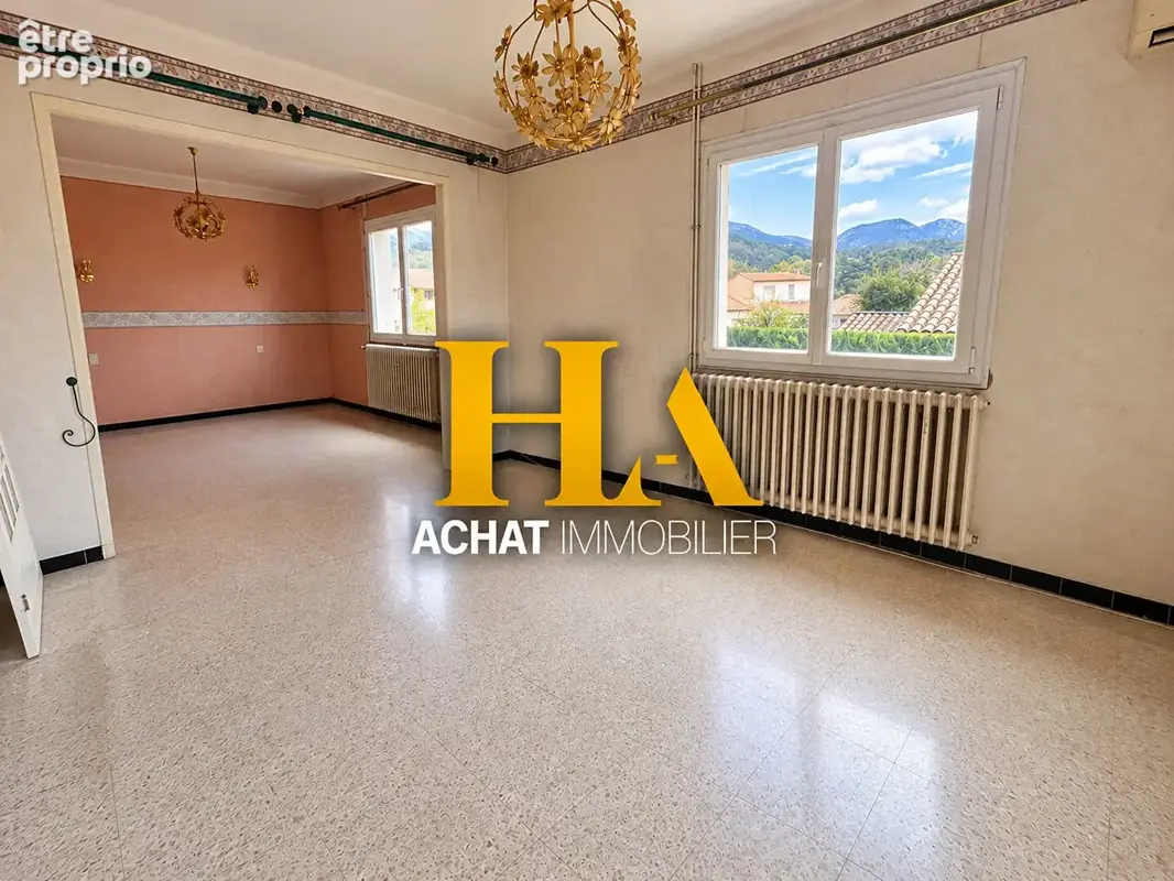 A VENDRE - GANGES - Maison 173,67 m² - 2 appartements indépendants - terrain 877 m² - photo 4