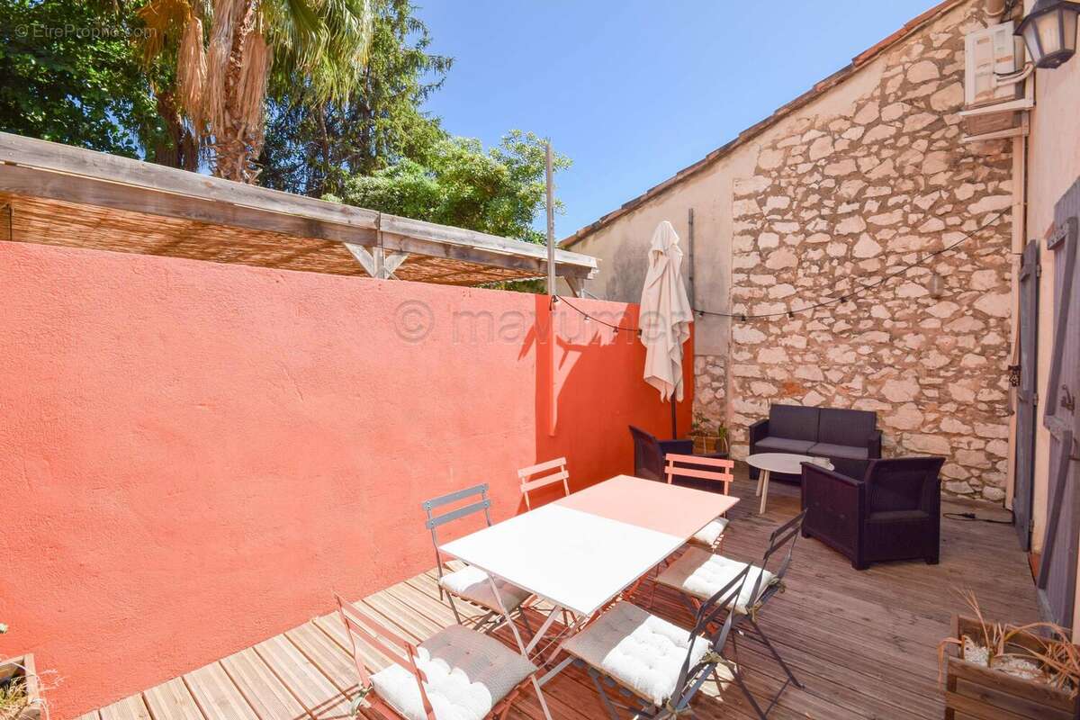 Maison de ville T4 de 70m2 - terrasse sans vis à vis - Sainte Marguerite / Le Cabot 13009 Marseille n°5