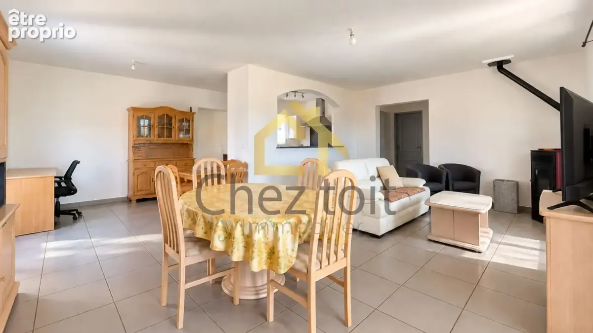 Maison de plain-pied 95 m² sur 1 300 m² de terrain - photo 5