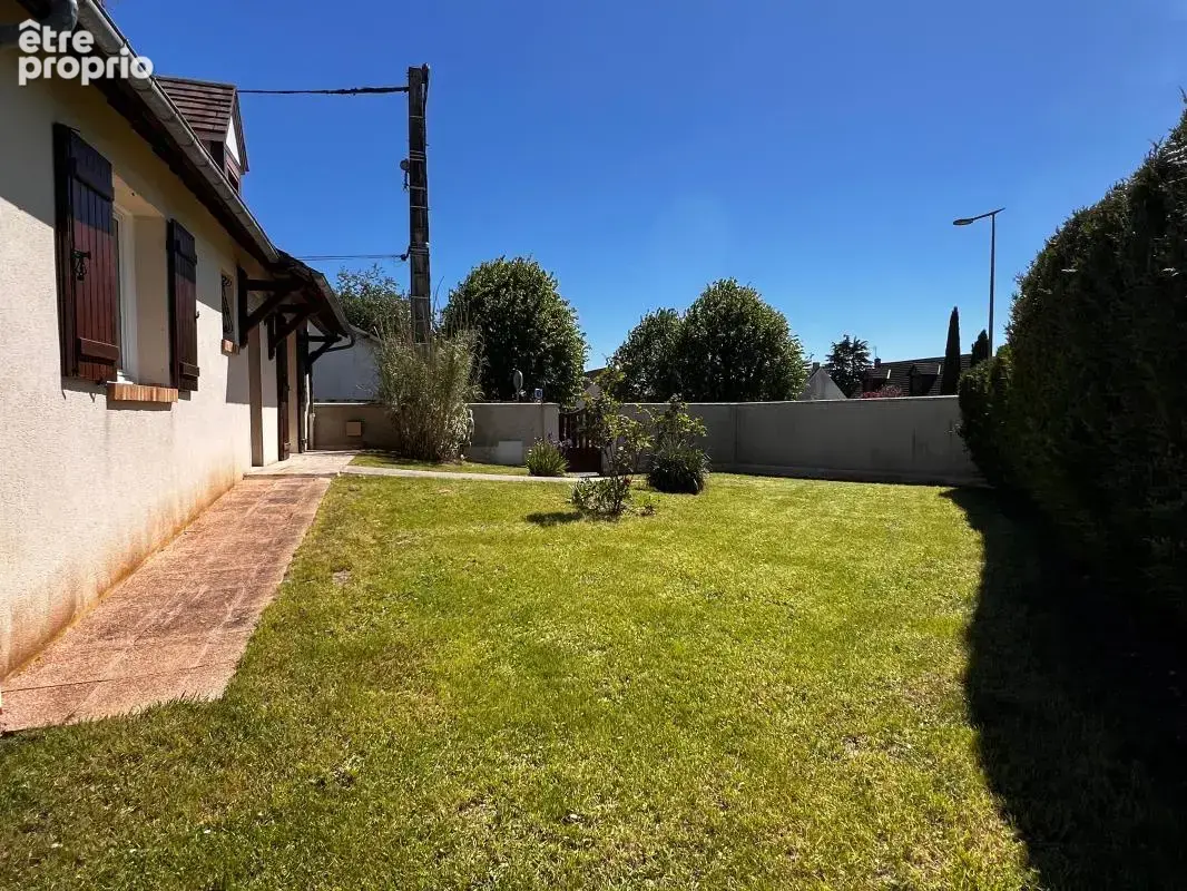  Pavillon familial de 121 m² sur sous-sol complet - Centre Patay  - photo 2