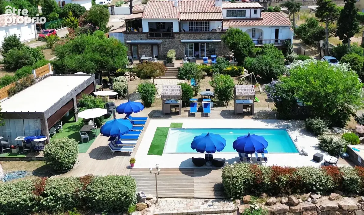 Porticcio propriété  de 500m2 - en bord de mer - photo 4