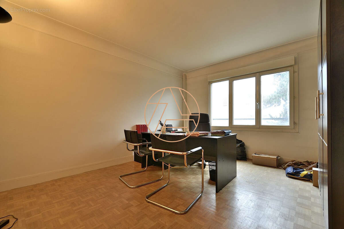 Appartement à SAINT-MAUR-DES-FOSSES