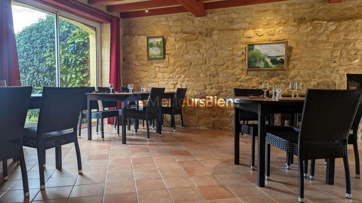 Maison à LA ROQUE-GAGEAC