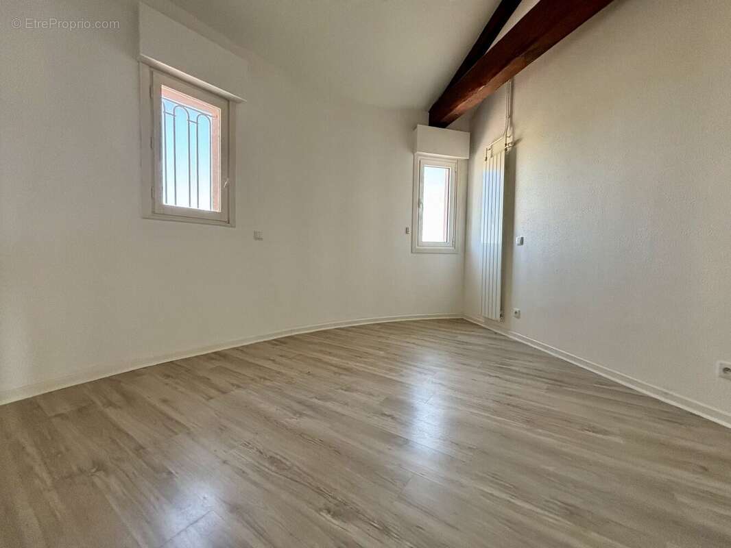 Appartement 88 m² à Bourg-De-Peage  - photo 4