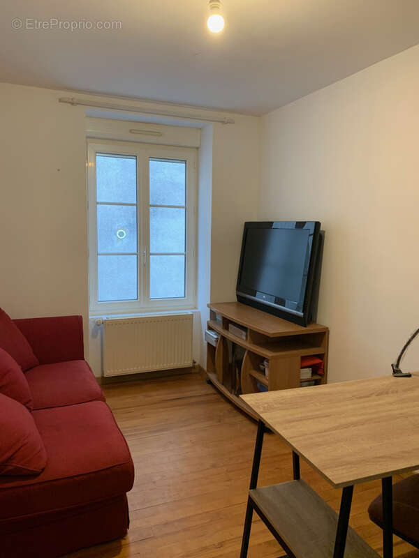 Maison à AMBRIERES-LES-VALLEES