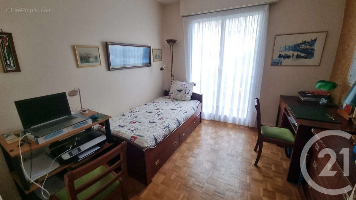 Appartement à SAINT-MAUR-DES-FOSSES