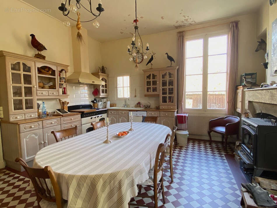 Maison à SAINT-SEURIN-SUR-L'ISLE