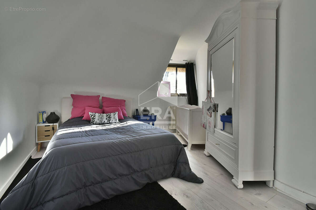 Maison à SAINT-REMY-L'HONORE