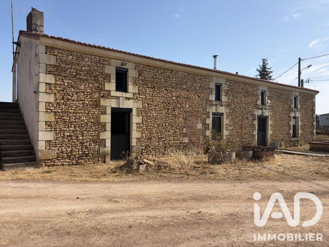Photo 1 - Maison à SAINTE-VERGE