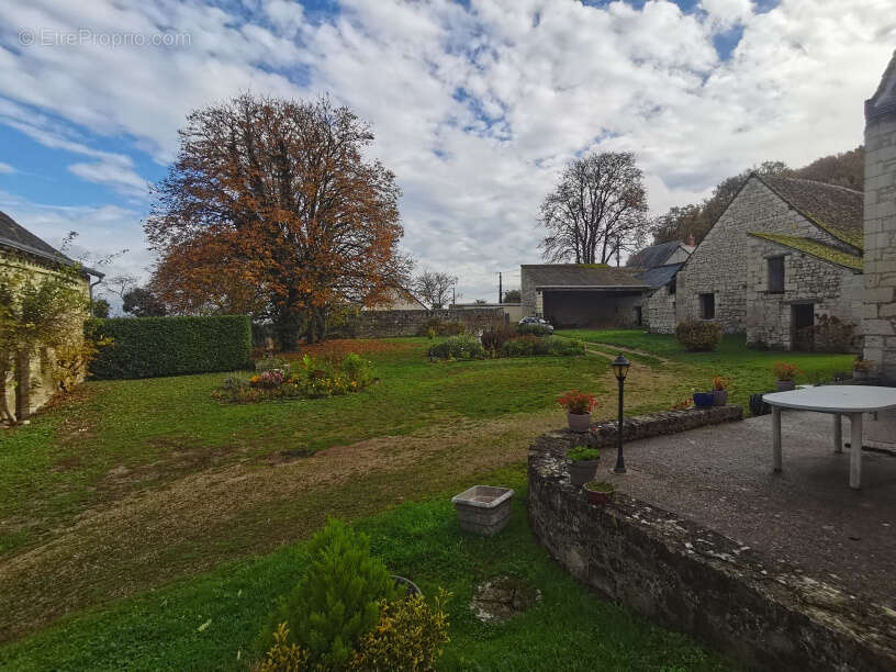 Maison à LA ROCHE-CLERMAULT