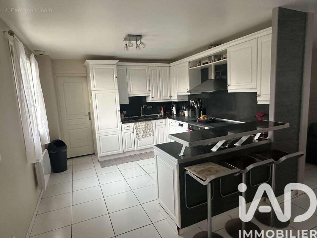 Photo 2 - Maison à ALLONNE