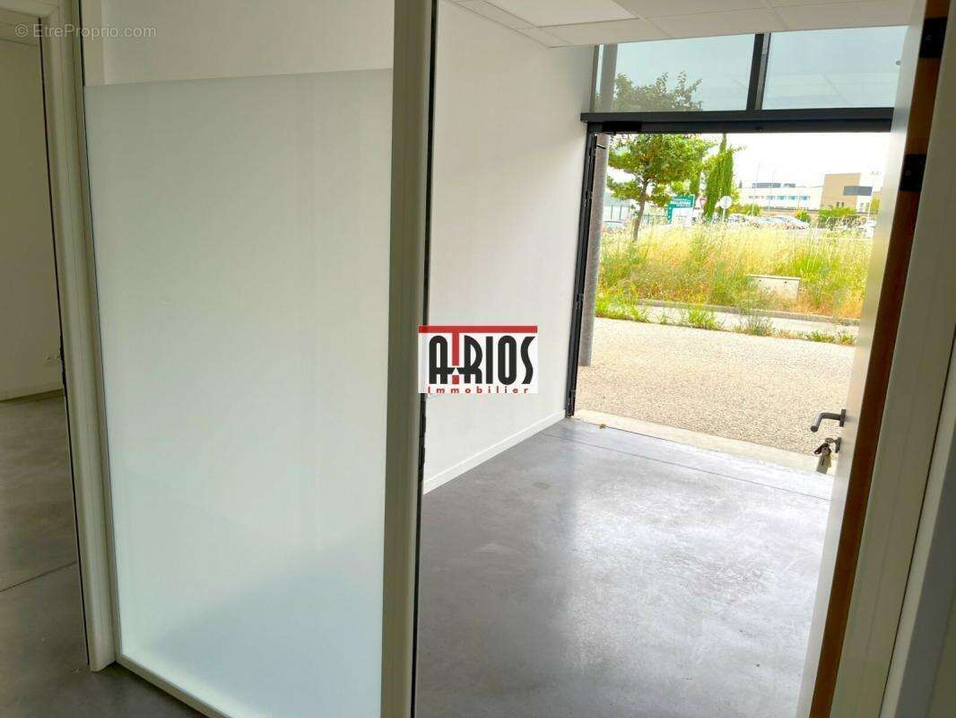 Commerce à LA FARLEDE