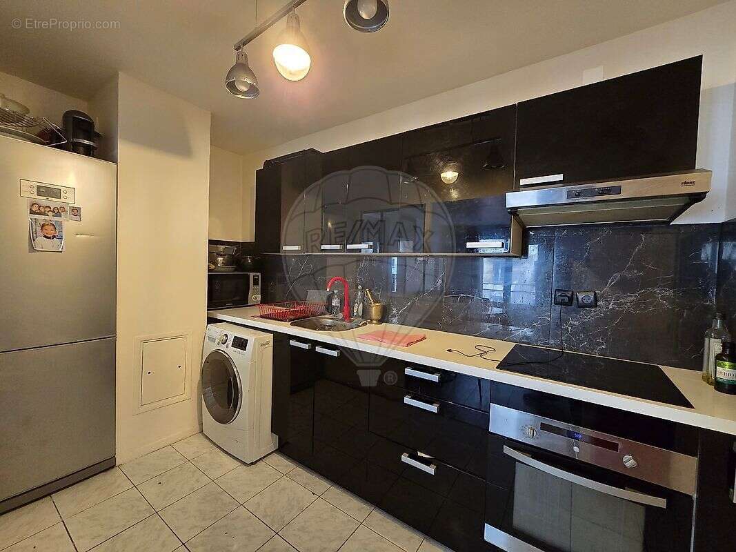 Appartement à LEVALLOIS-PERRET