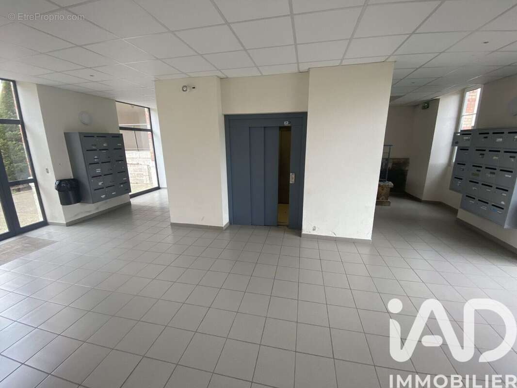 Photo 3 - Appartement à LA CHAPELLE-SAINT-LUC