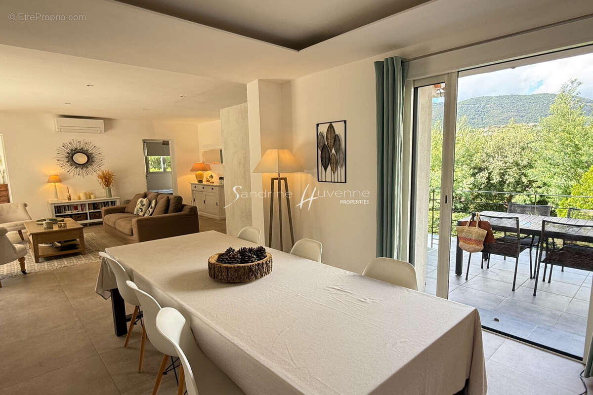 Maison à CAVALAIRE-SUR-MER