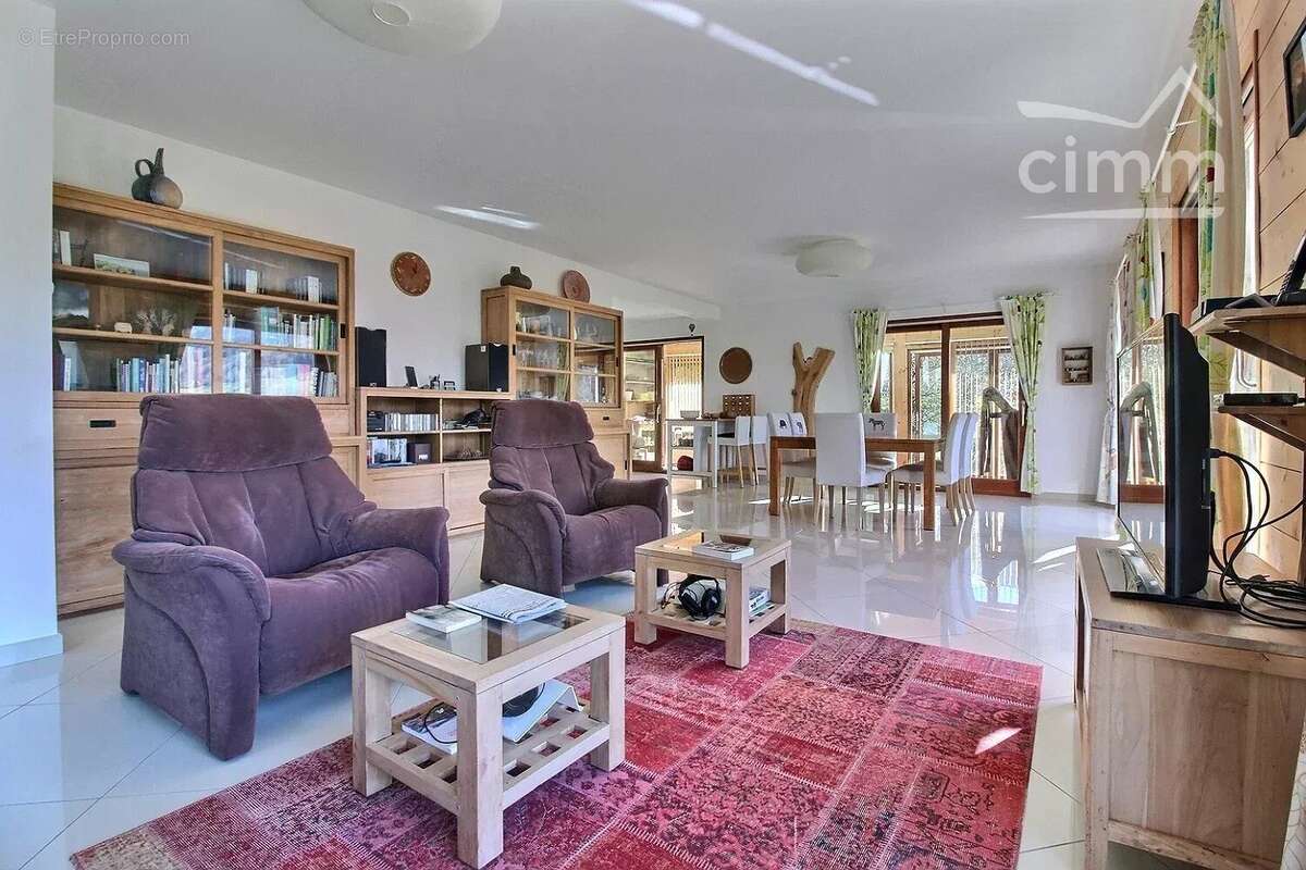 Maison à LES ADRETS