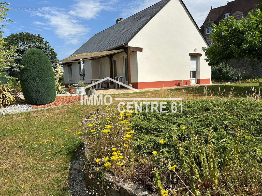 Maison à LA FERTE-MACE