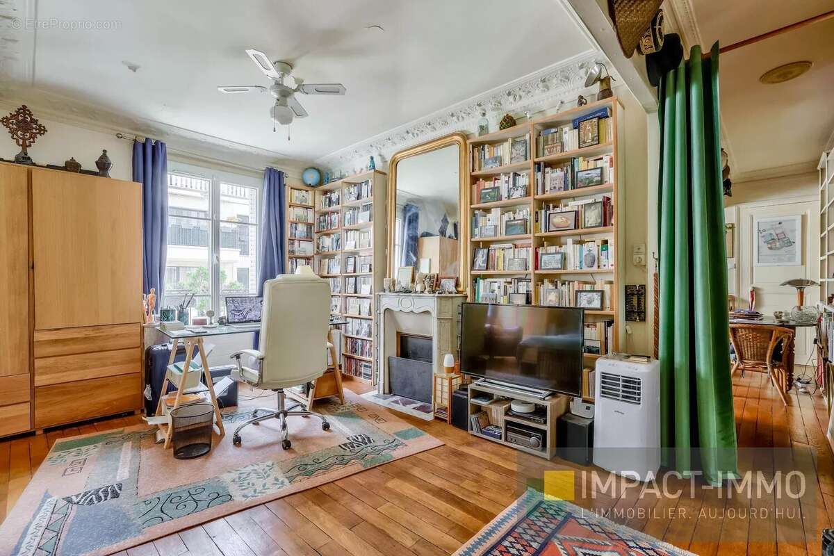 Appartement à LEVALLOIS-PERRET