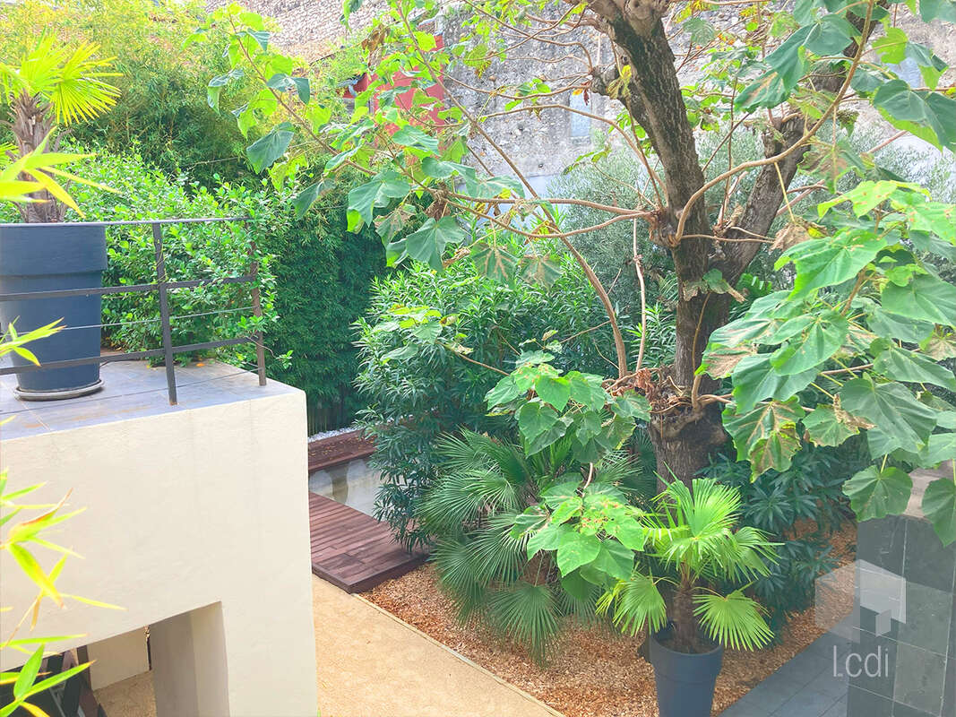 MONTELIMAR, maison de ville 350 m2 avec piscine - photo 22