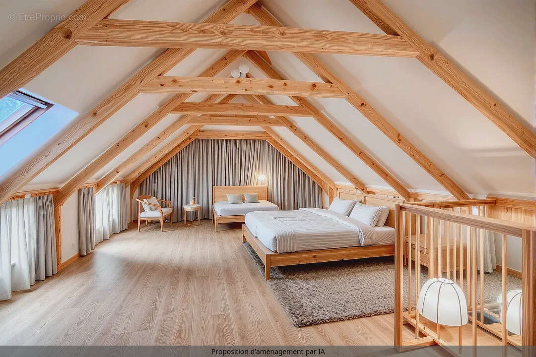 Maison à LA ROCHE-DERRIEN