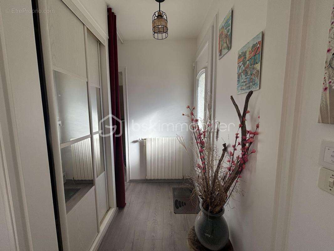 Maison lumineuse et spacieuse - photo 3