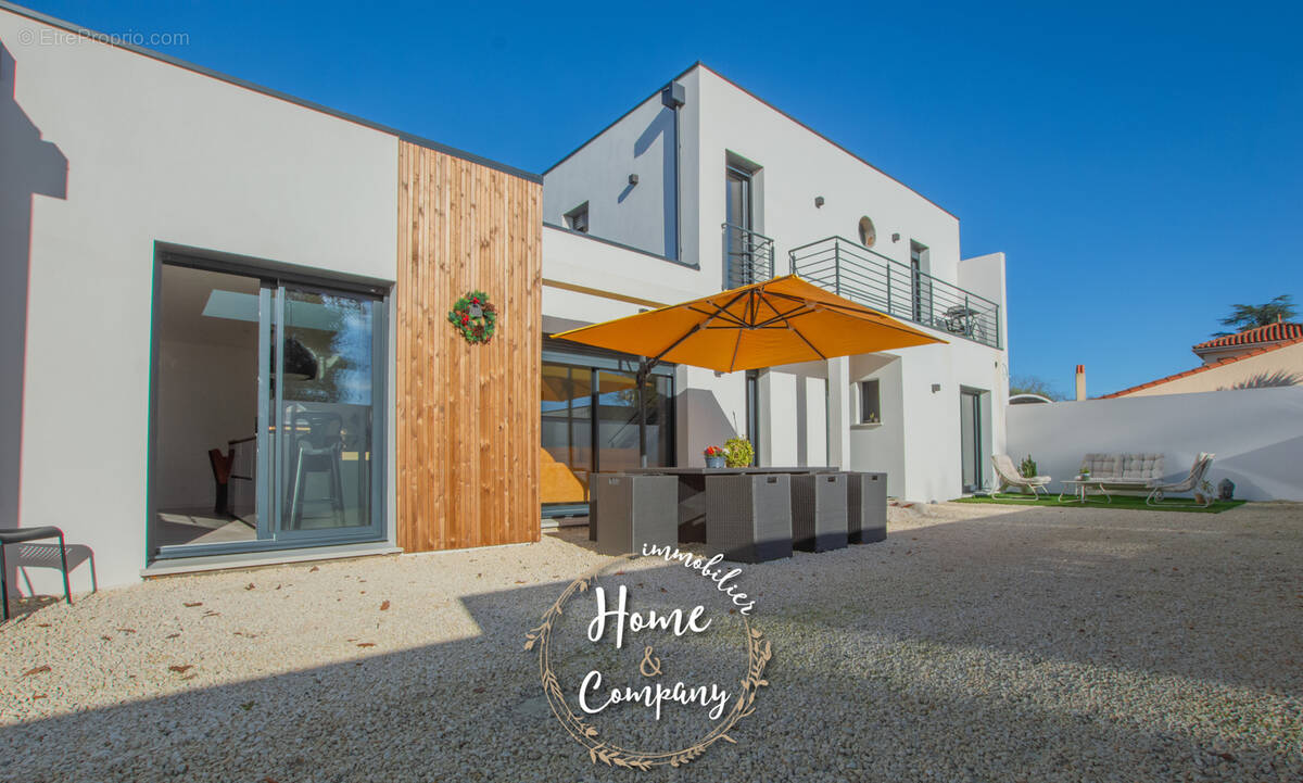 Maison à SAINT-SULPICE-DE-ROYAN