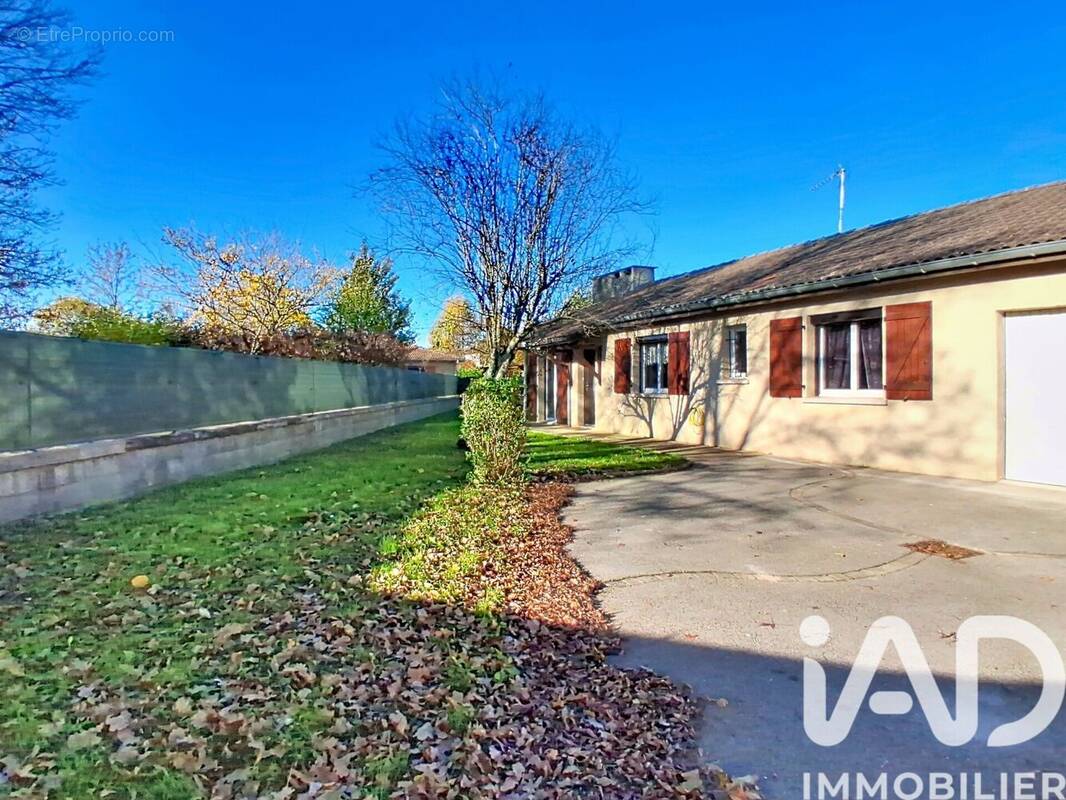 Photo 1 - Maison à BOURG-EN-BRESSE