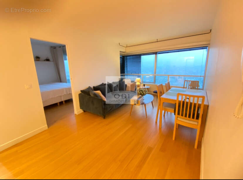 Appartement à PARIS-15E