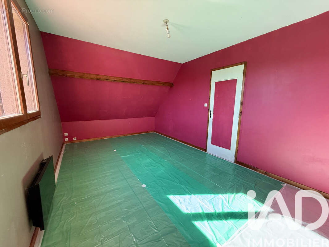Maison 136 m² à Bonneville-La-Louvet  - photo 8