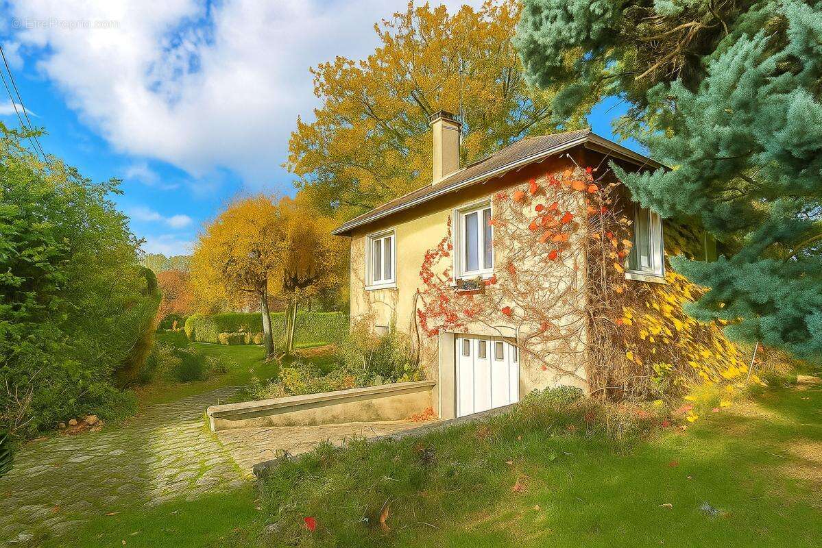 Maison à DAMMARIE-LES-LYS