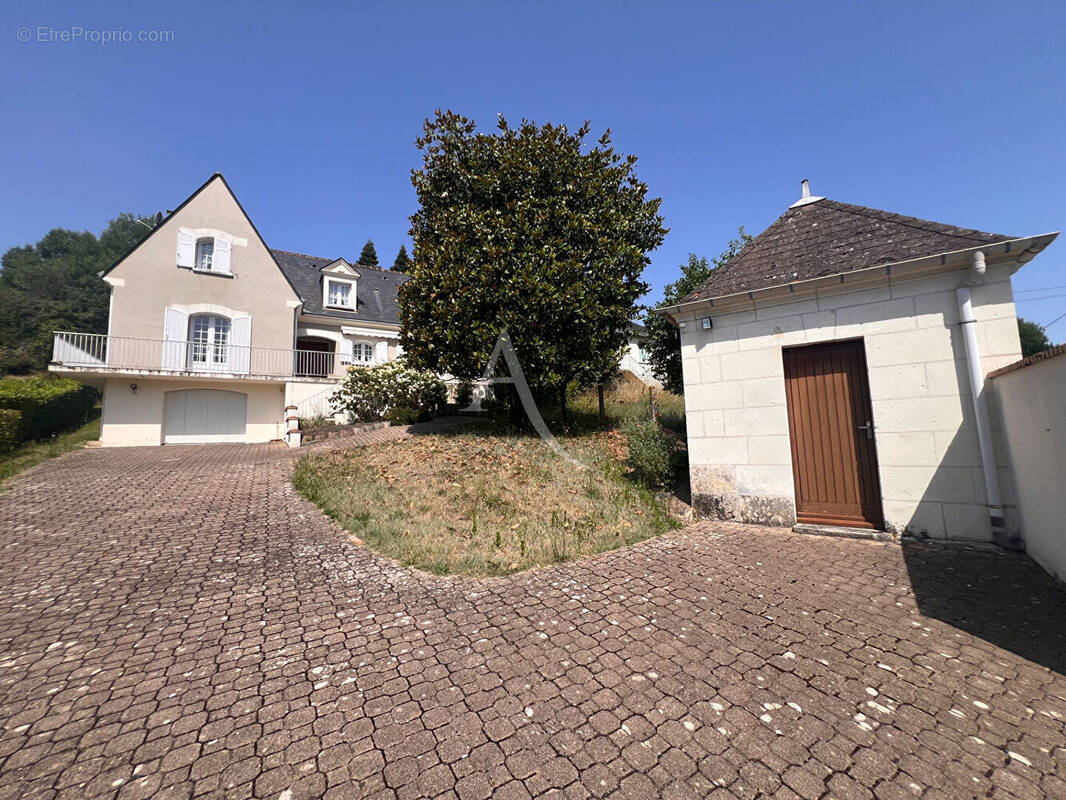Maison à MONTRICHARD