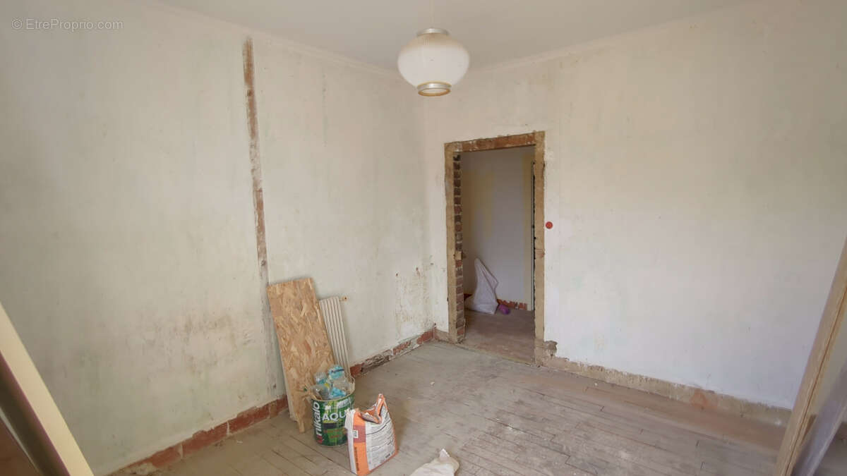 Maison à SAINT-YRIEIX-SOUS-AIXE