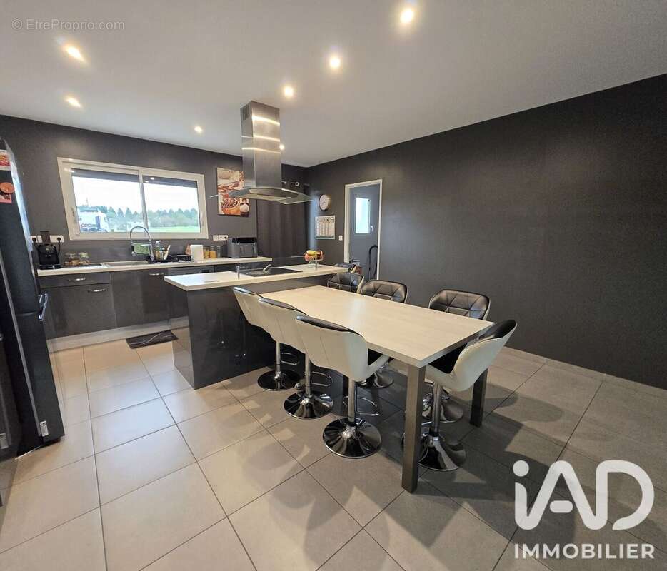 Maison 167 m² à Gajac  - photo 2